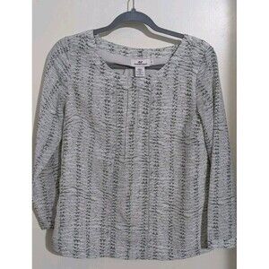 Vineyard Vines Gray White Crochet Accent Woman Blouse size 0 Boat Neck